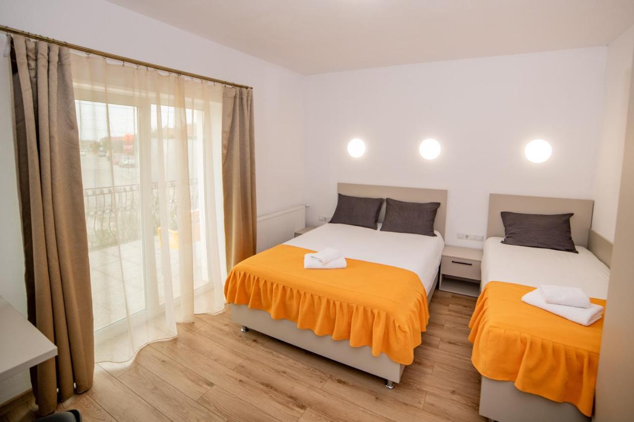 Pensiunea Zbor Cluj-Napoca Ngoại thất bức ảnh