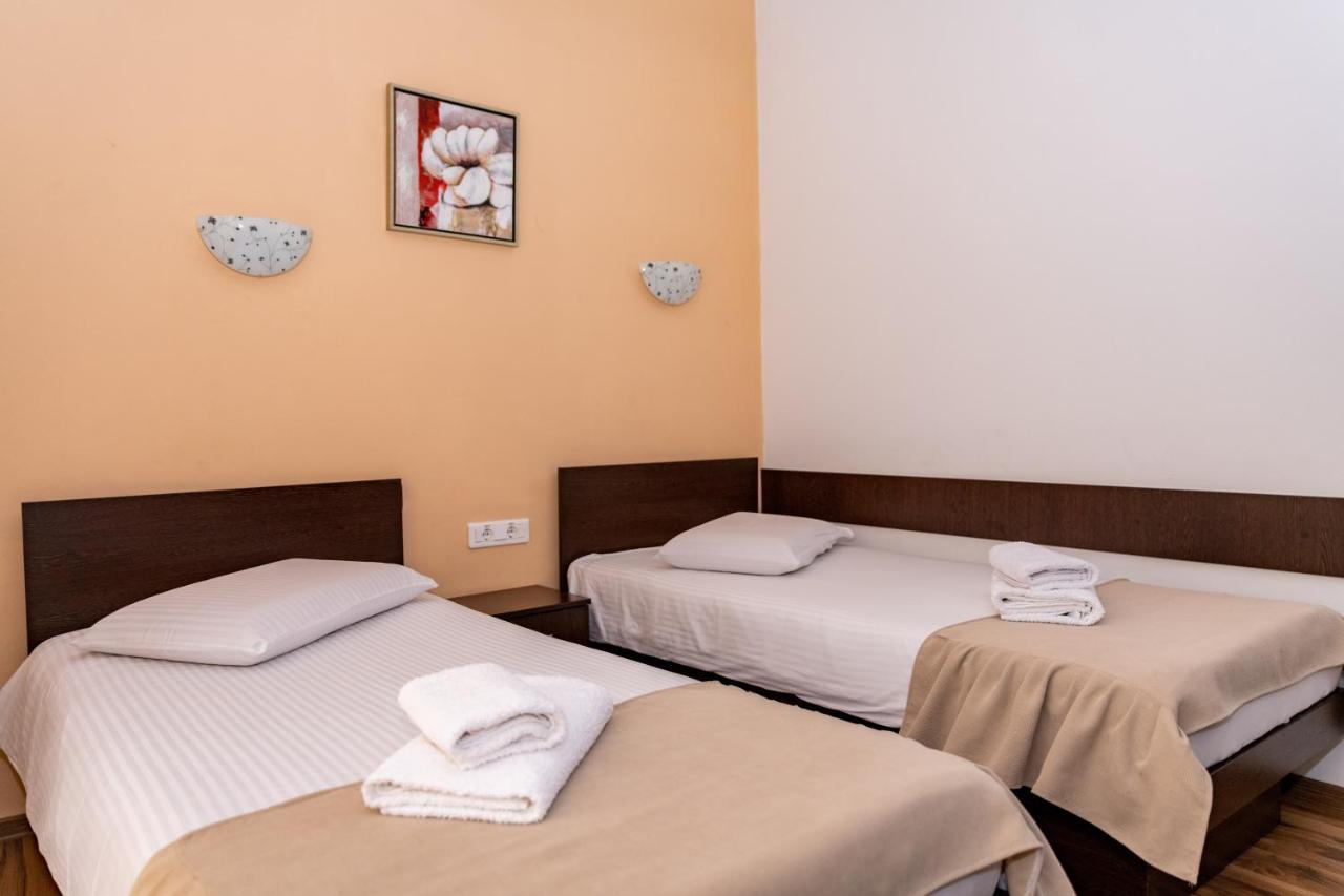 Pensiunea Zbor Cluj-Napoca Ngoại thất bức ảnh