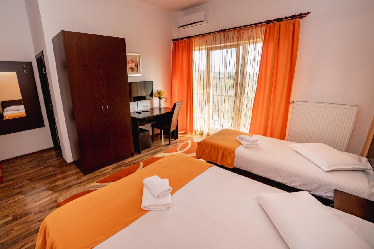 Pensiunea Zbor Cluj-Napoca Ngoại thất bức ảnh