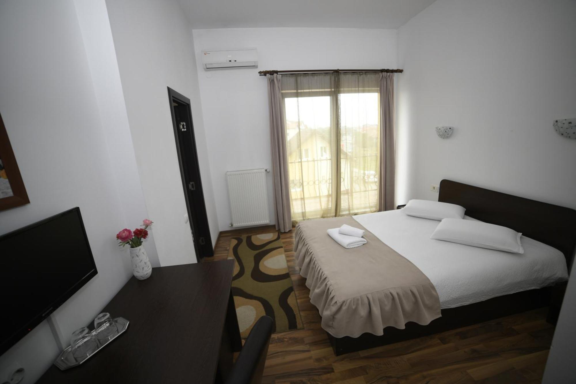 Pensiunea Zbor Cluj-Napoca Ngoại thất bức ảnh