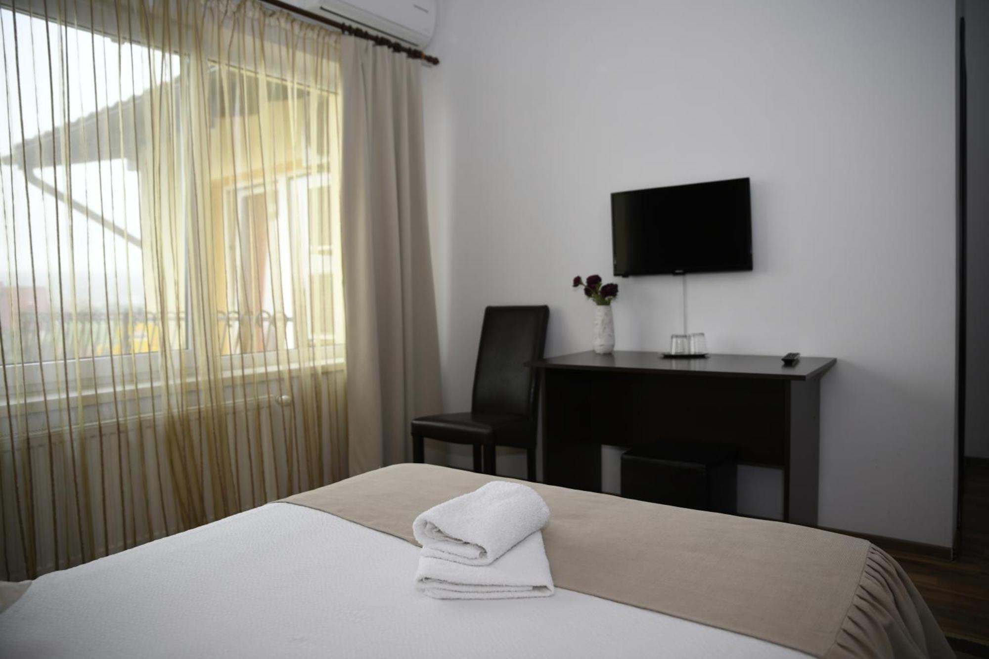 Pensiunea Zbor Cluj-Napoca Ngoại thất bức ảnh
