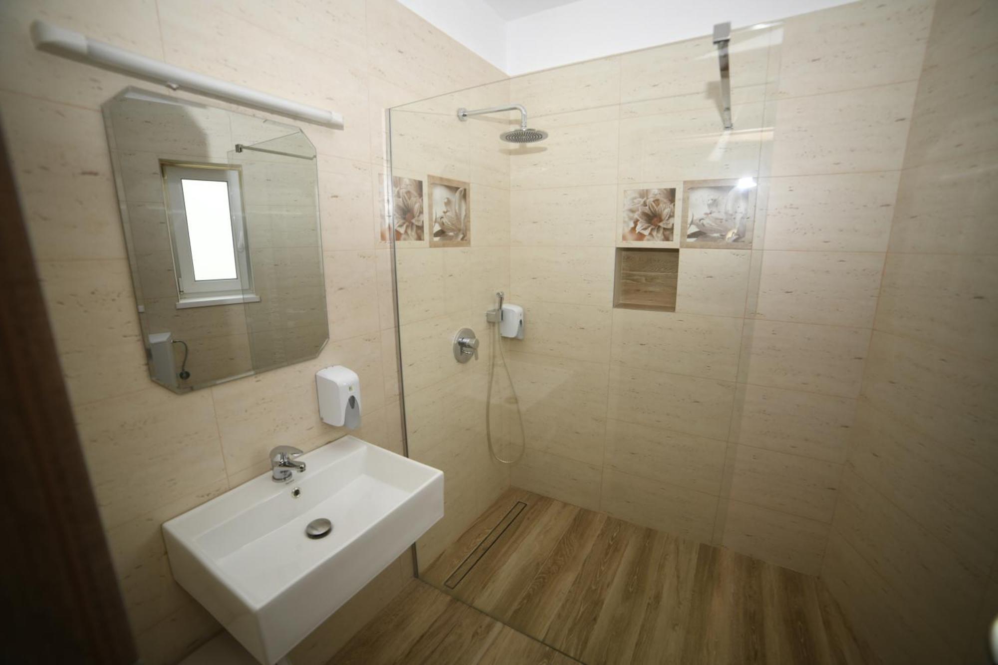 Pensiunea Zbor Cluj-Napoca Ngoại thất bức ảnh