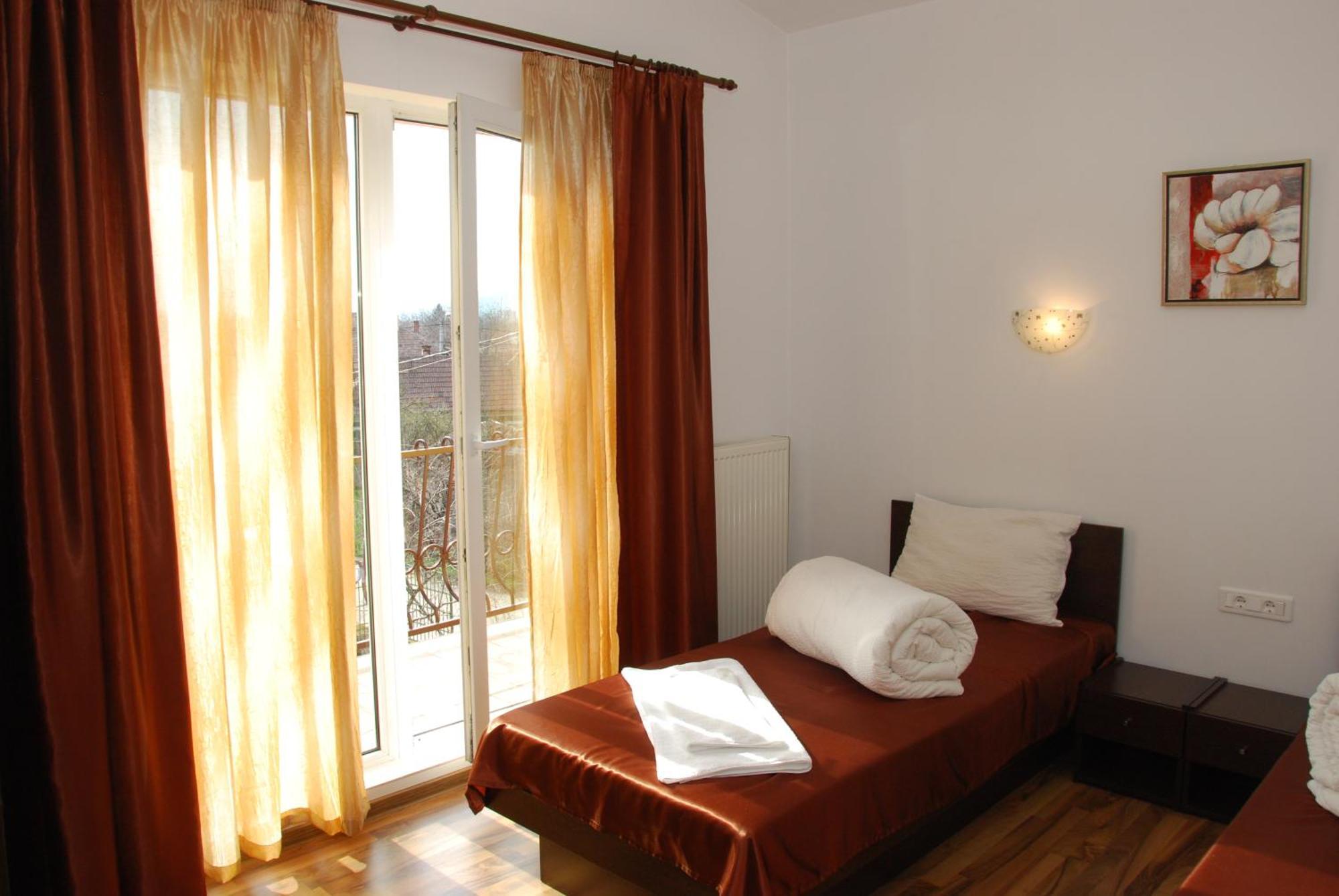 Pensiunea Zbor Cluj-Napoca Ngoại thất bức ảnh